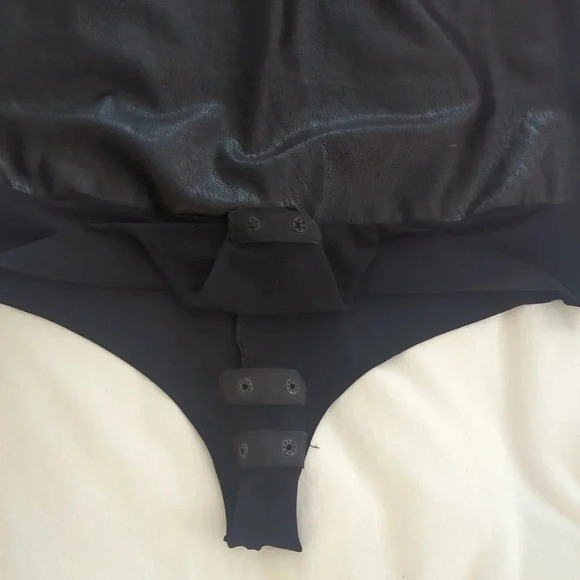 NWT COMMANDO® Faux Leather Tee Bodysuit Size L - Picture 7 of 8